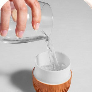 Dreambird Aroma Diffuser setup step: water